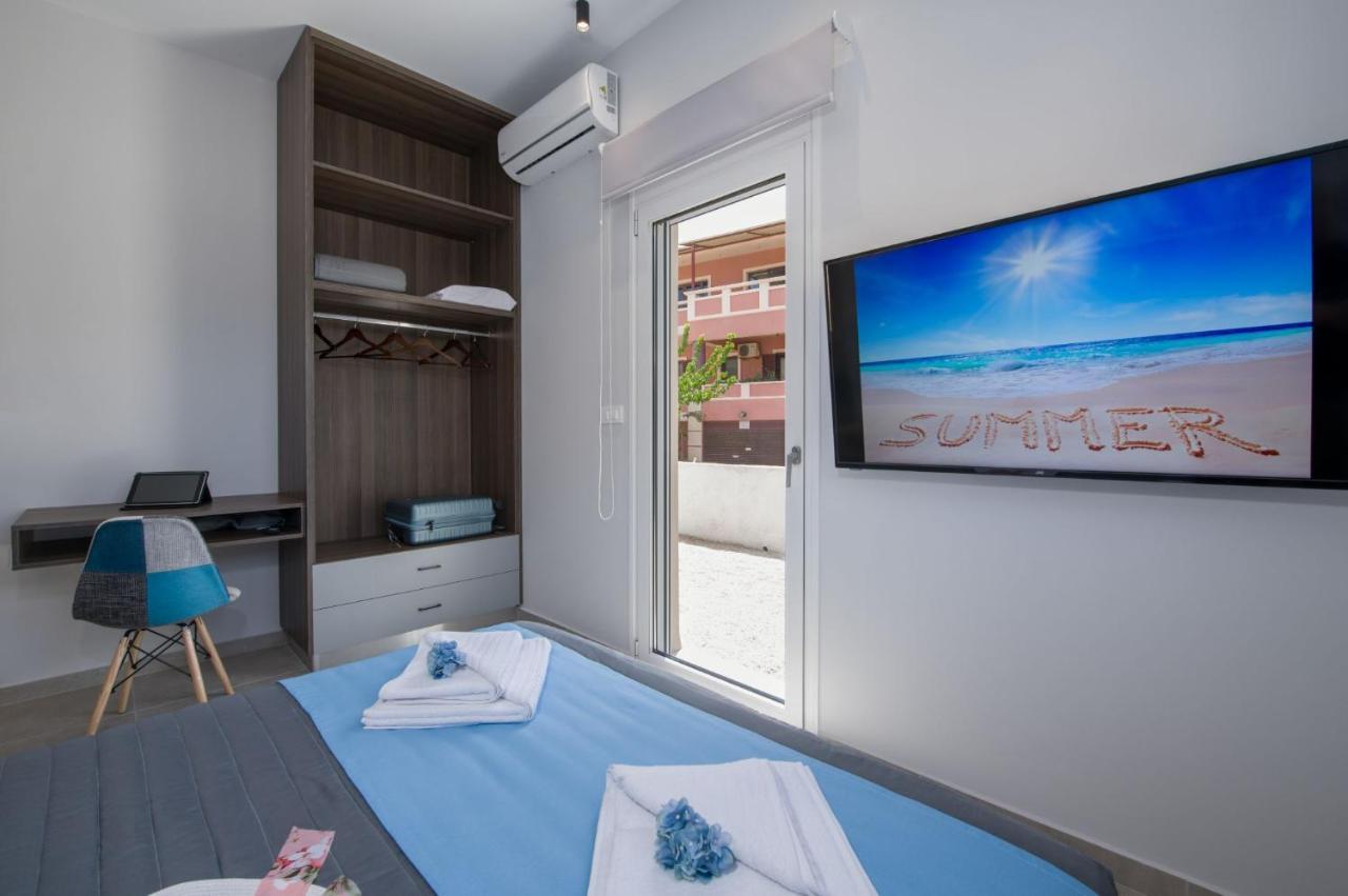 Luxury Villa Eva-Mari With Jacuzzi, 50M From The Beach Stalos Exterior photo