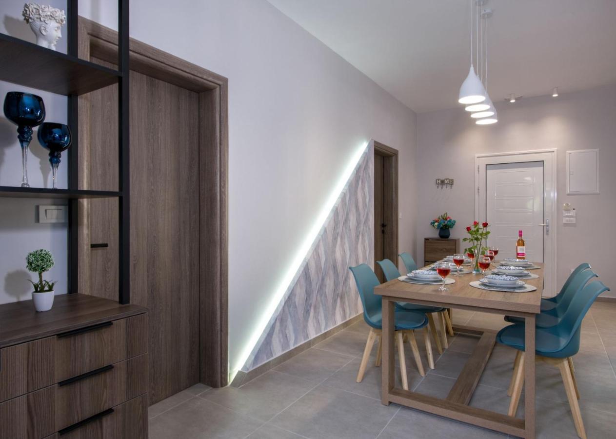 Luxury Villa Eva-Mari With Jacuzzi, 50M From The Beach Stalos Exterior photo