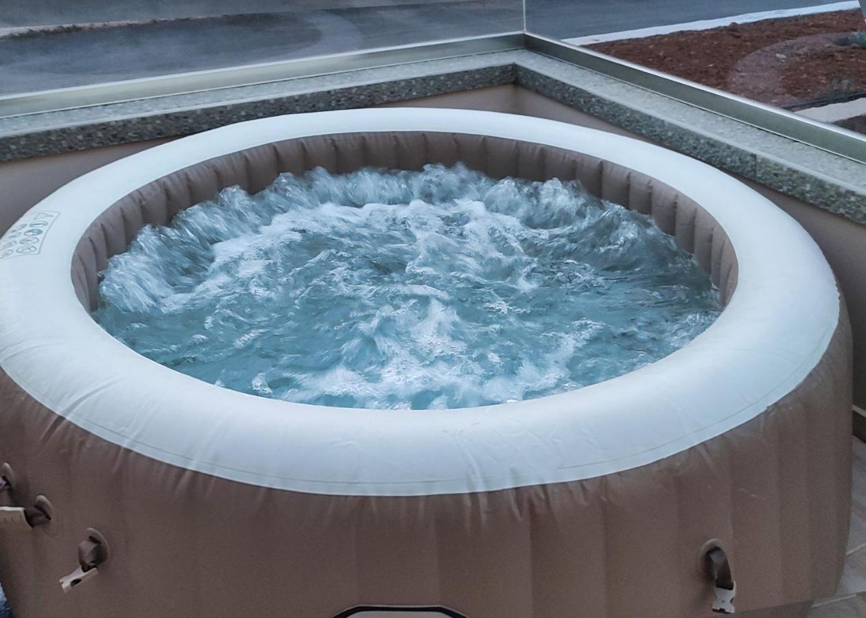 Luxury Villa Eva-Mari With Jacuzzi, 50M From The Beach Stalos Exterior photo