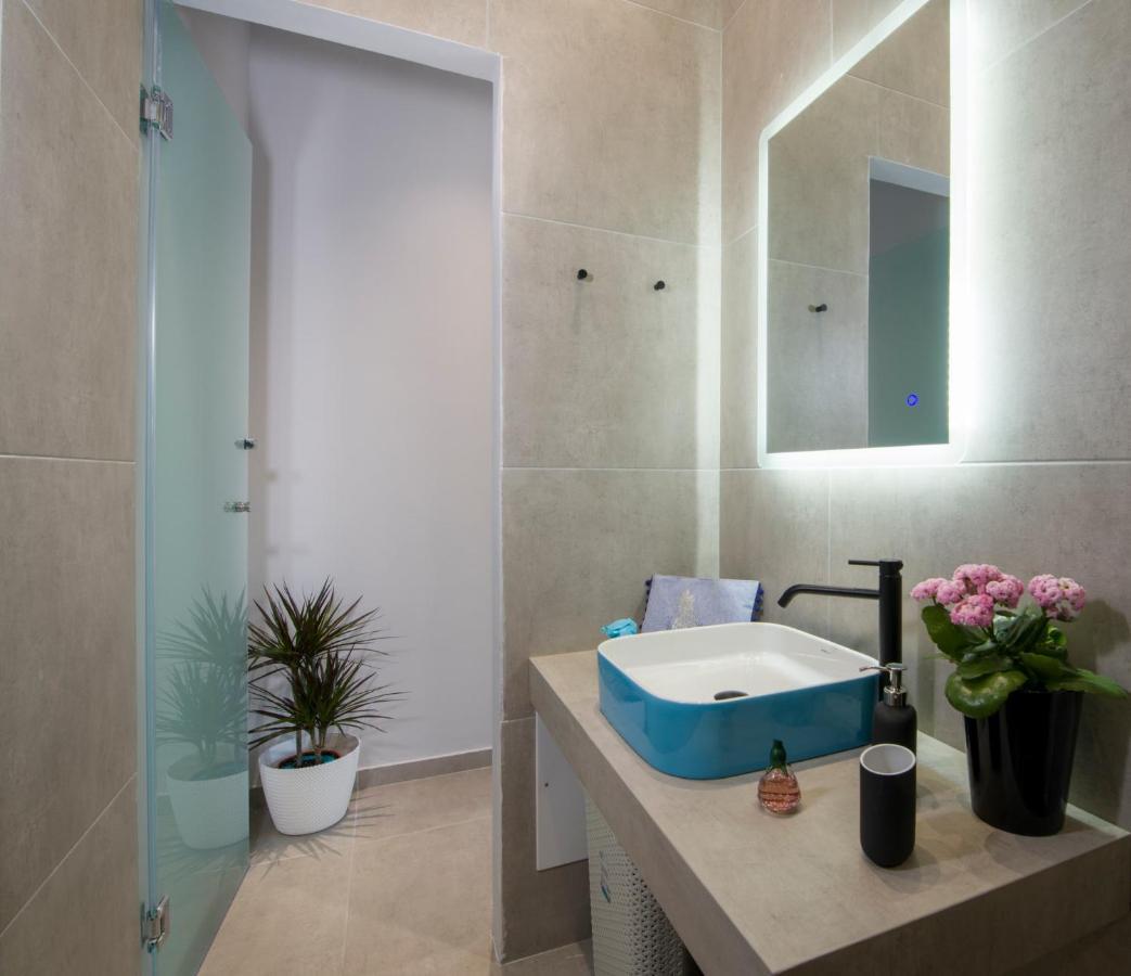 Luxury Villa Eva-Mari With Jacuzzi, 50M From The Beach Stalos Exterior photo