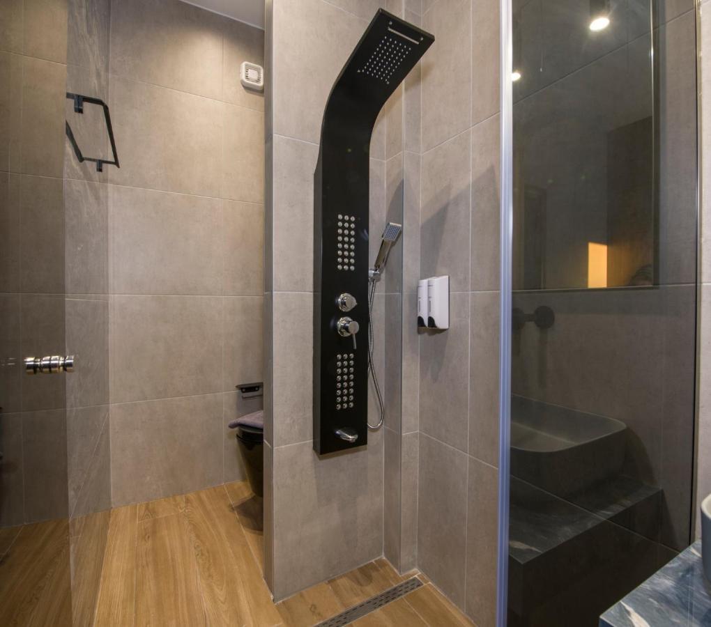 Luxury Villa Eva-Mari With Jacuzzi, 50M From The Beach Stalos Exterior photo